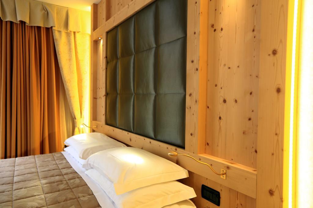 Hotel Ladina Campitello di Fassa Room photo