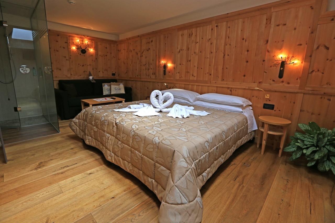 Hotel Ladina Campitello di Fassa Exterior photo